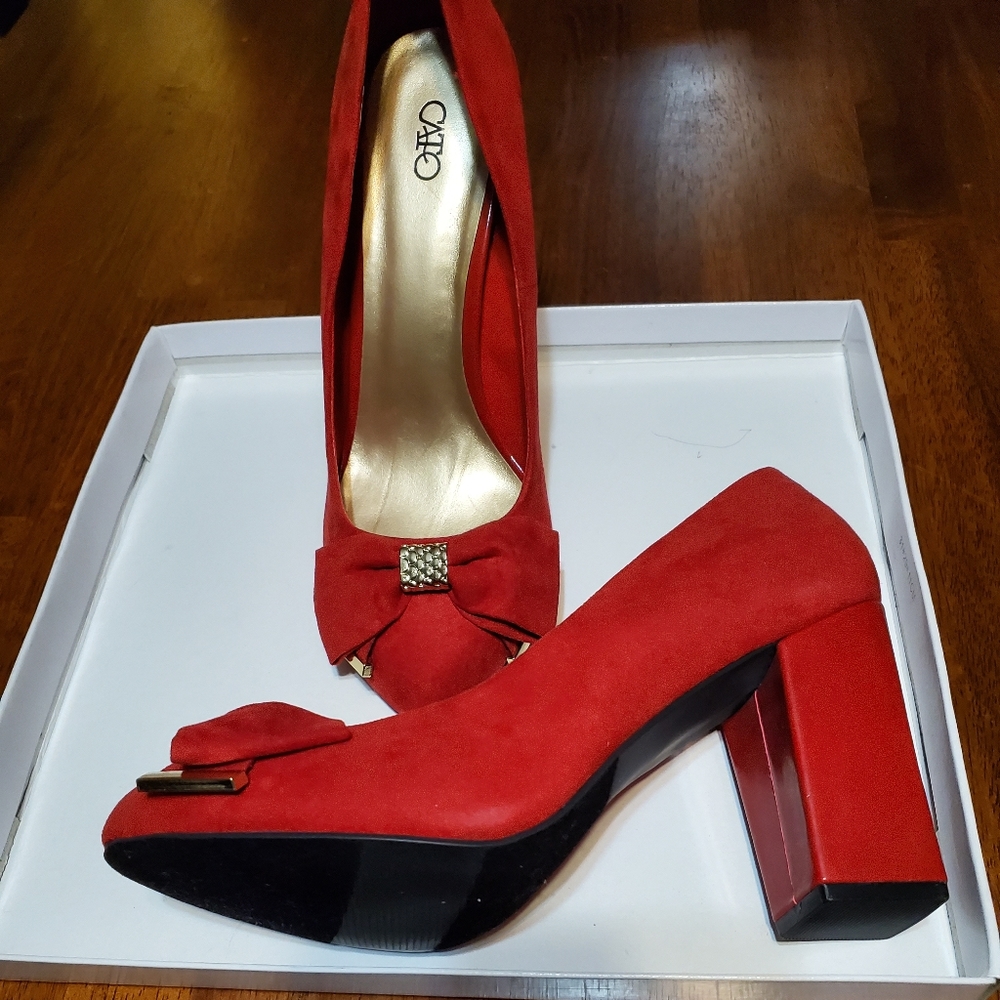 Shoes - Picture 2 of 3